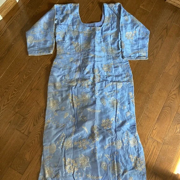 NEW! Gorgeous 3 piece plazo suit! - Picture 2 of 13